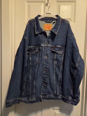 Men's Levi's Trucker Jean Jacket, Size 5XL Rare Size!!!